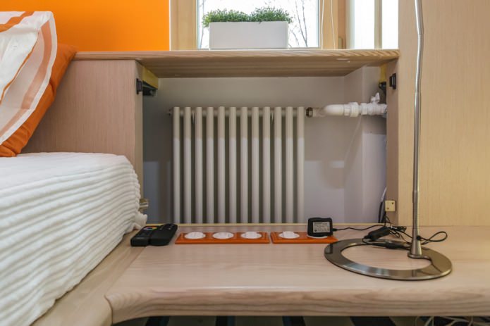 Batterie in modernem Interieur verstecken