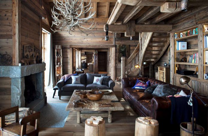 Couchtisch aus Naturholz