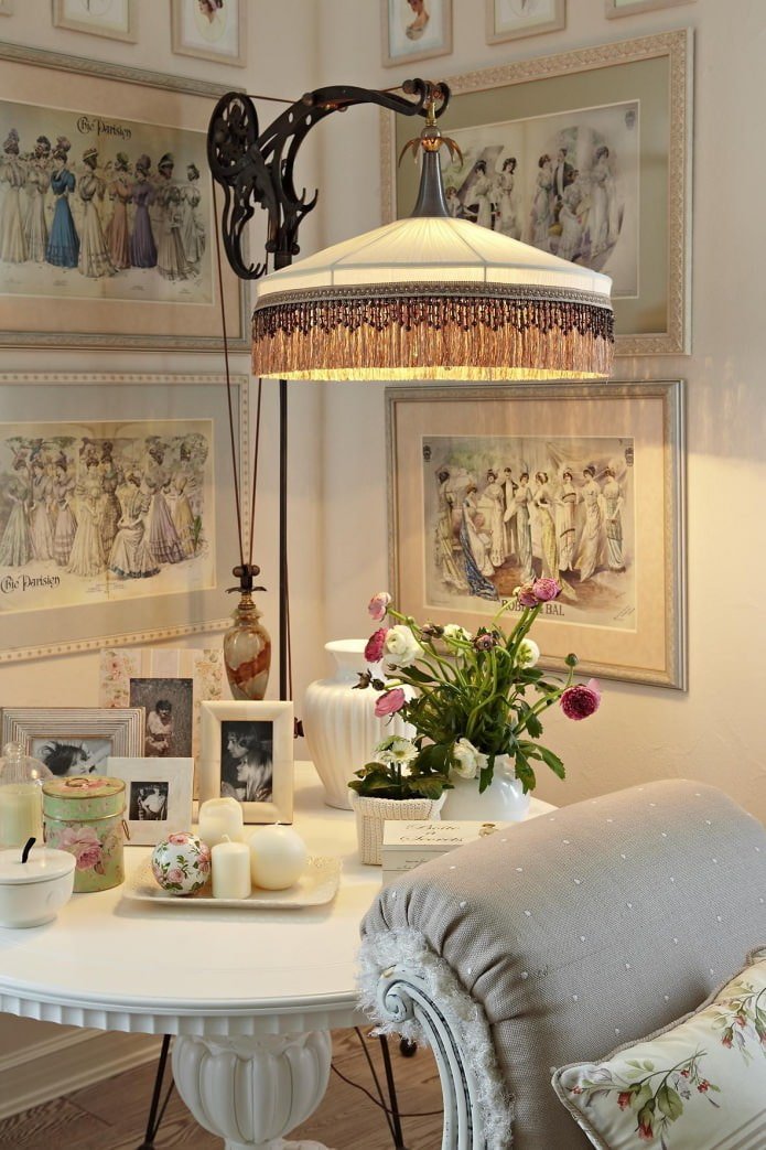 Stehlampe