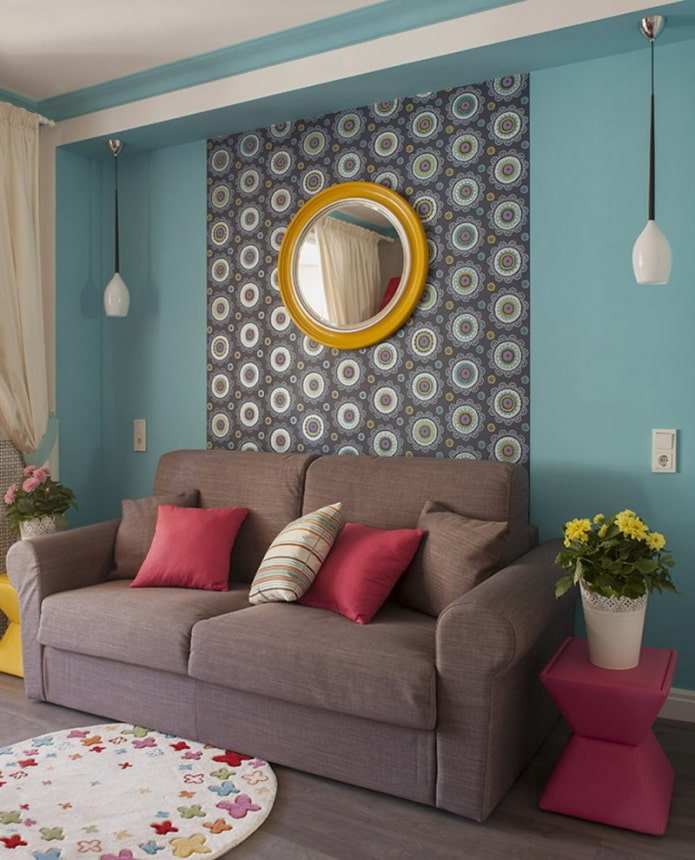 Tapeteneinsatz an der Wand