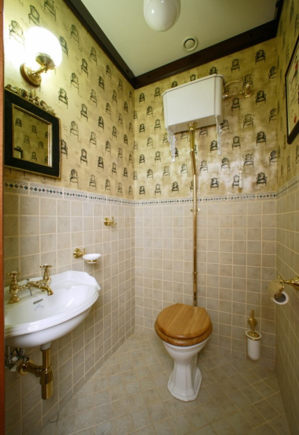 Toilette im englischen Stil