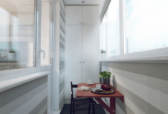 Anordnung eines Balkons in einer Chruschtschowka-Wohnung