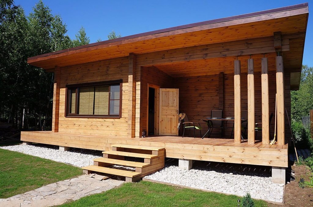 Badehaus mit Veranda