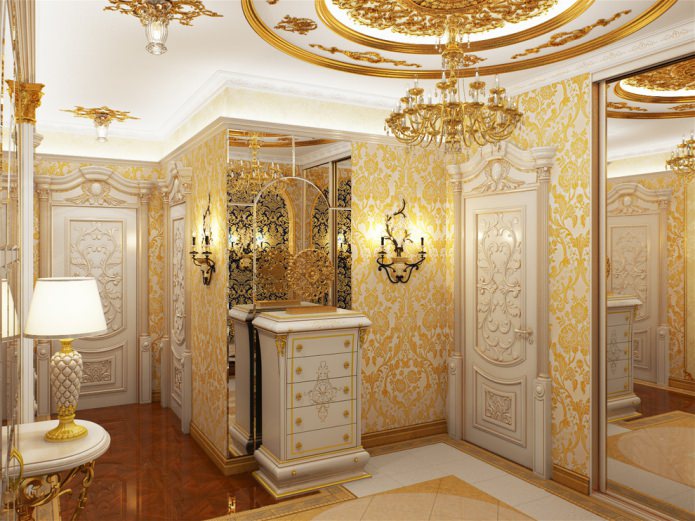 Weiß-goldene Vliestapete mit großem Blumenmuster