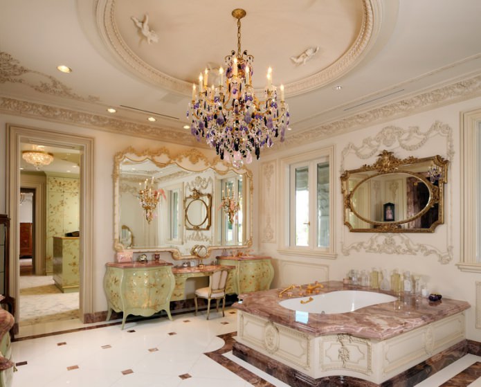 Badezimmer im Barockstil