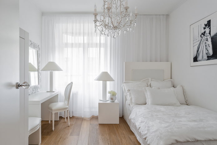 weißes Bett