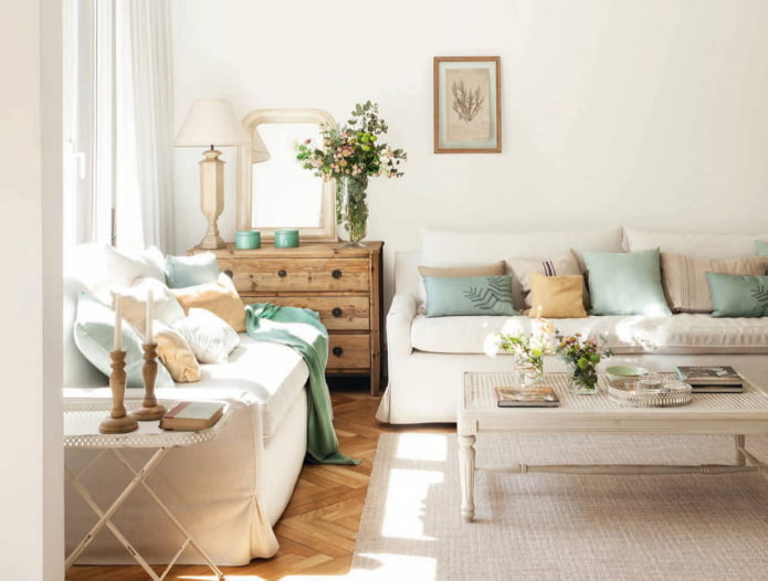 Wohnzimmer im Shabby-Chic-Stil