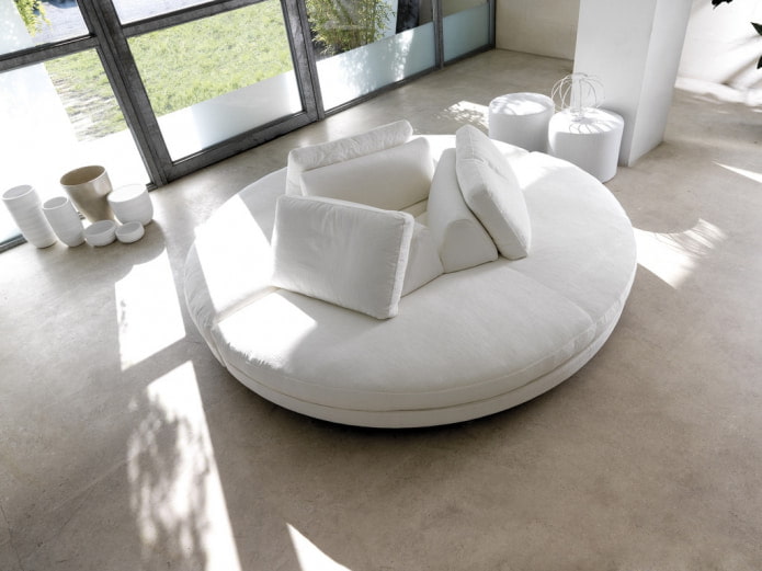 Rundes Sofa