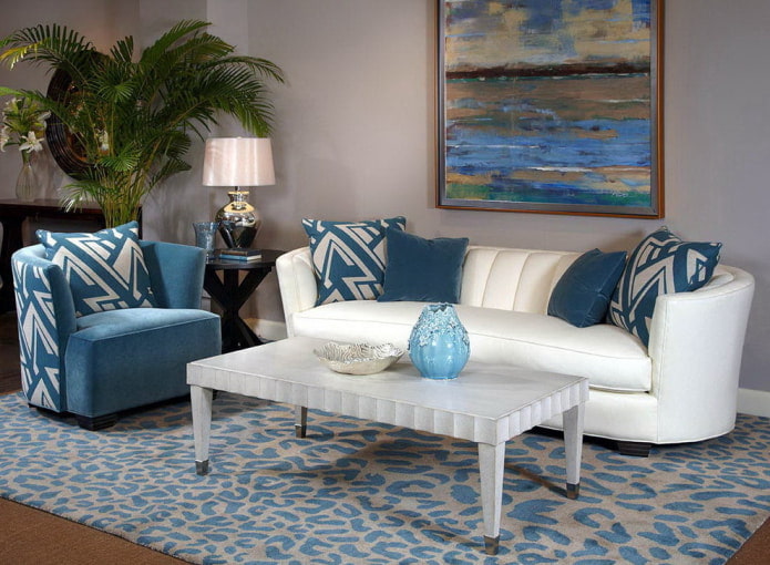 Weiß-blaues Sofa