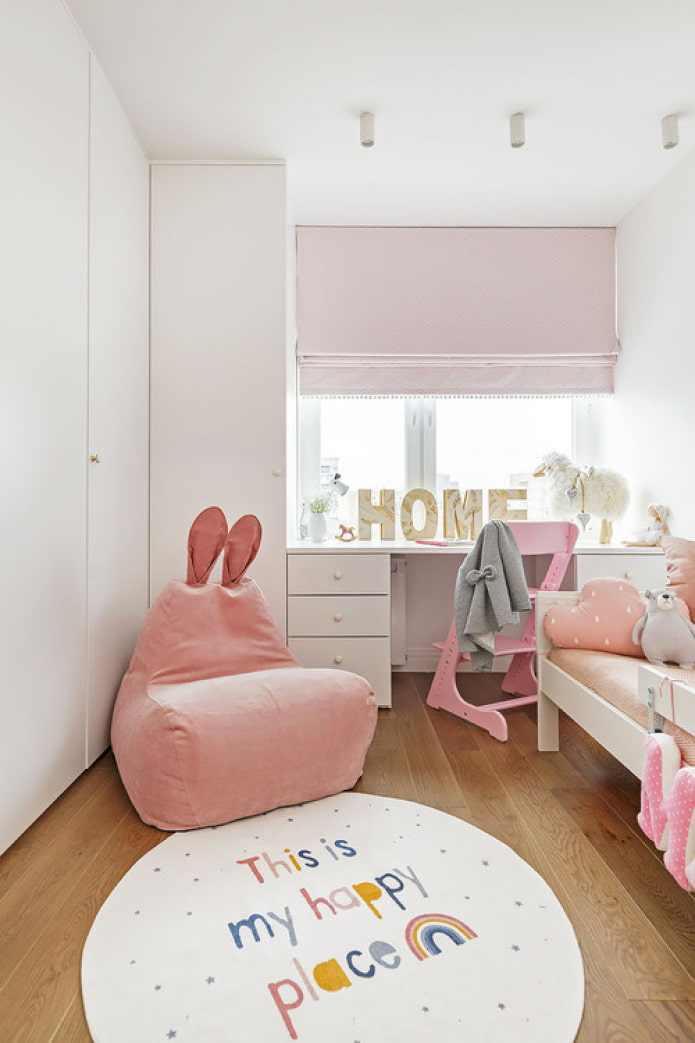 Weiß mit rosa Interieur