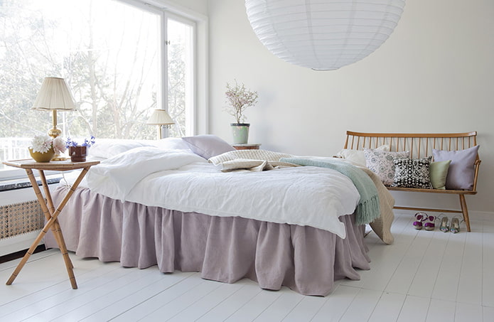 weißer Boden im Schlafzimmer