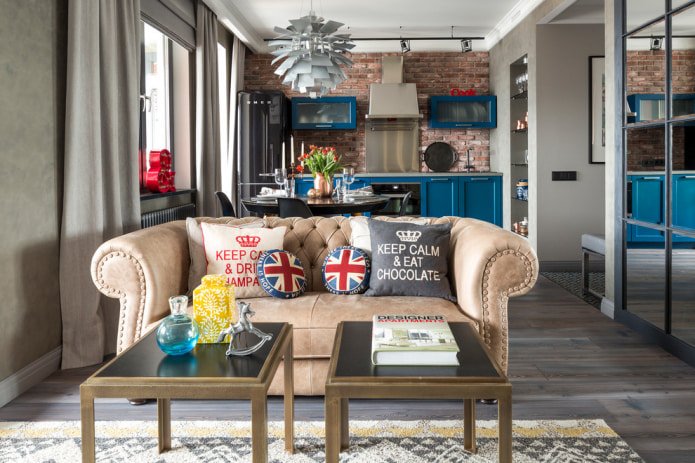 Sofa im Chesterfield-Stil