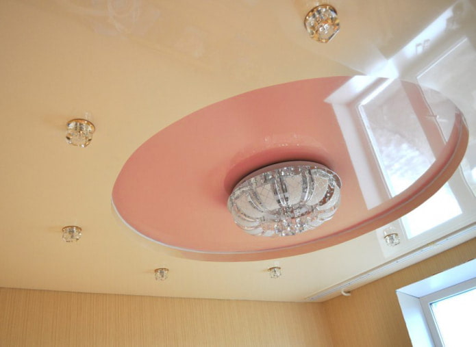 Beige-rosa Decke