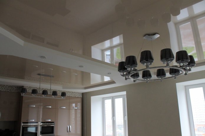 Zweistufige Decke