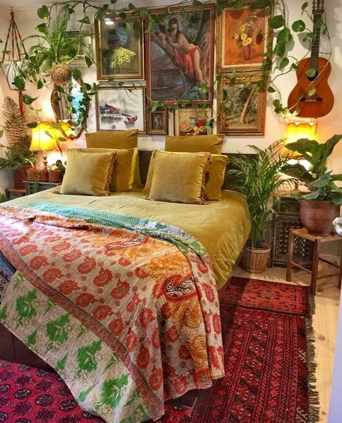 Farbenfrohes Schlafzimmer im Boho-Stil