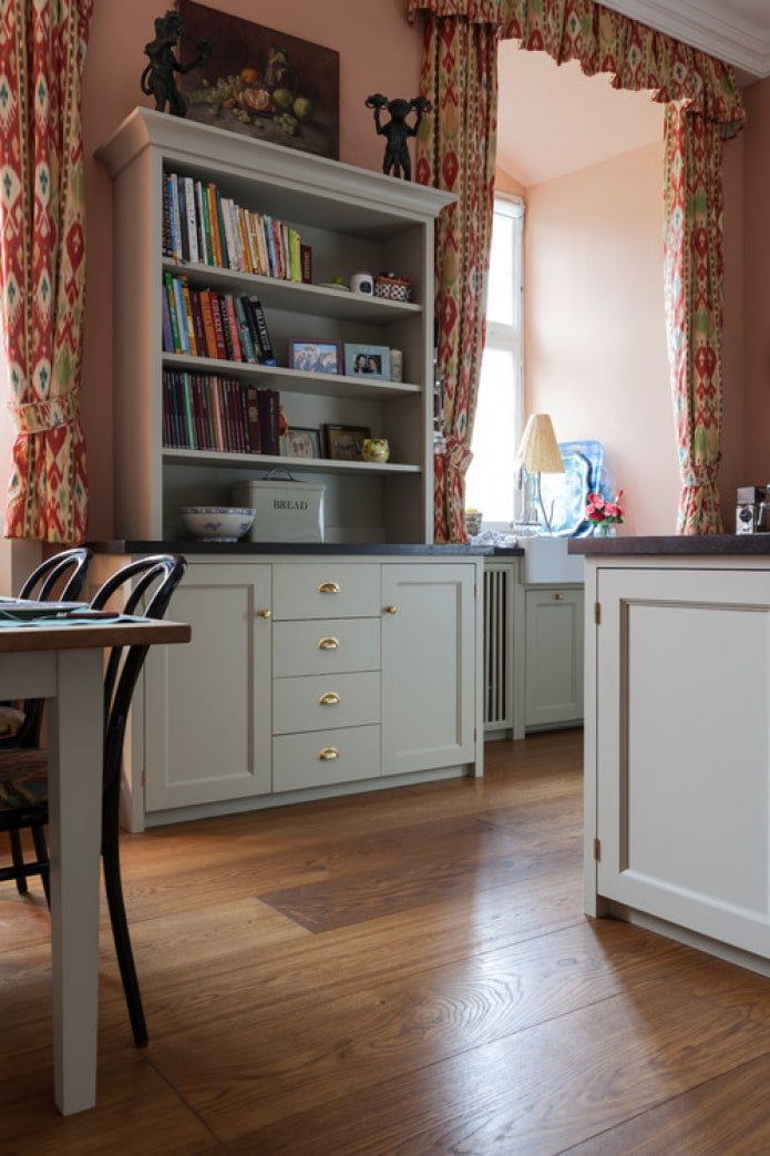 Sideboard für Bücher