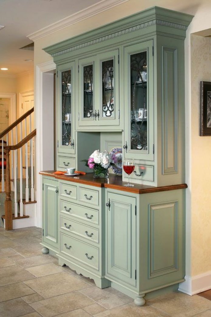 Sideboard-Restaurierung