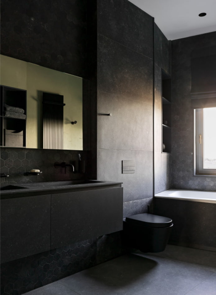 schwarze Möbel im Badezimmer