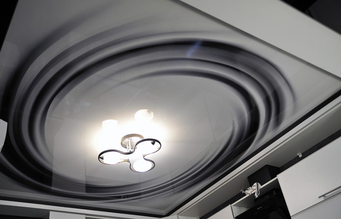 Fotodruck an der Decke