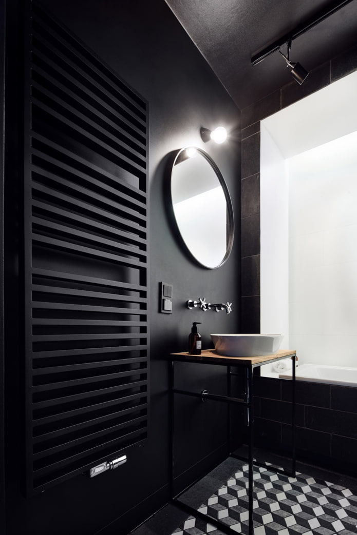 Dunkles Badezimmer