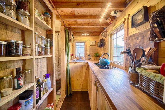 Innenansicht eines kleinen Landhauses
