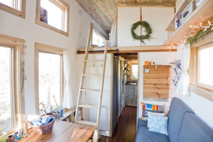 Kompaktes Landhaus-Interieur