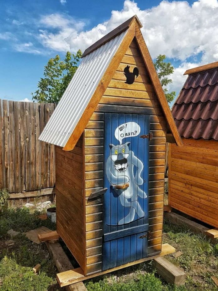 Landtoilette mit Zeichnung