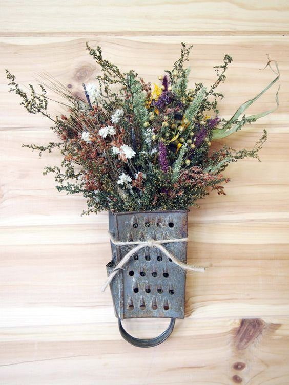 Blumen in einer Reibe