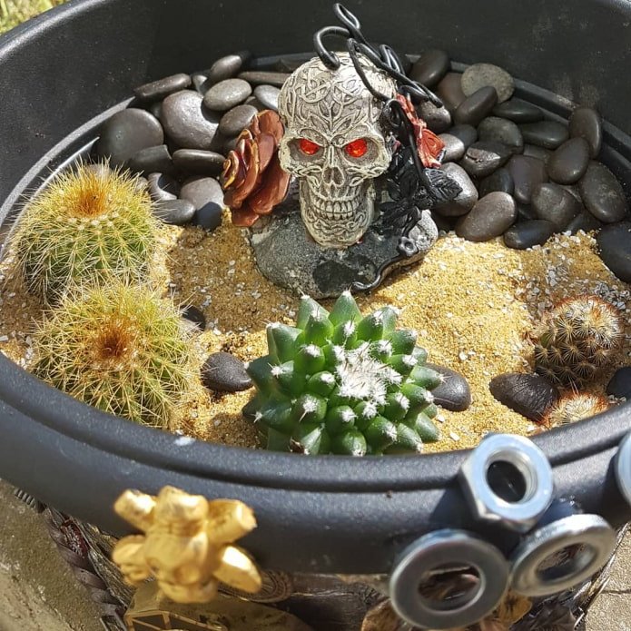 Topf mit Steampunk-Dekor