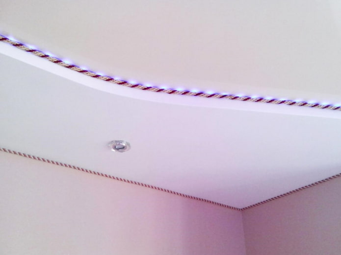 Deckenseil mit Hintergrundbeleuchtung