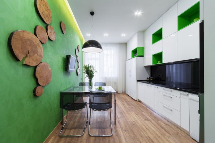 Akzentwanddekor im Kücheninterieur
