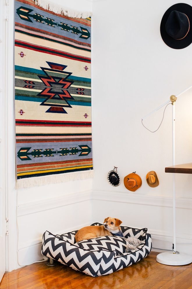 Teppich an der Wand im Innenraum