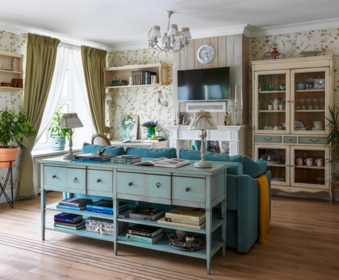 antike Möbel im Interieur