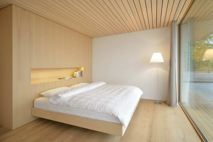 minimalistische Holzdecke
