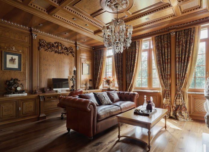 Holzdecke im klassischen Stil