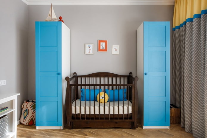 Möbel im Inneren des Kinderzimmers für ein Baby
