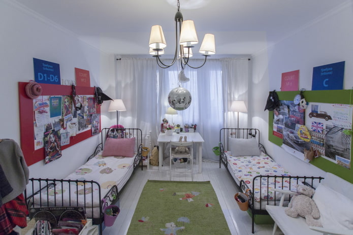 Beleuchtung im Schlafzimmer für Kinder unterschiedlichen Geschlechts