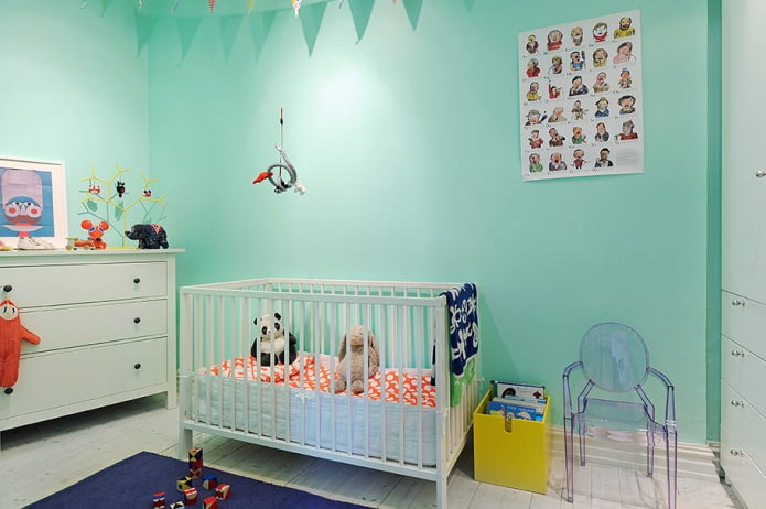 Kinderzimmer für ein Neugeborenes