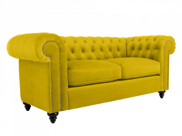 helles englisches Sofa