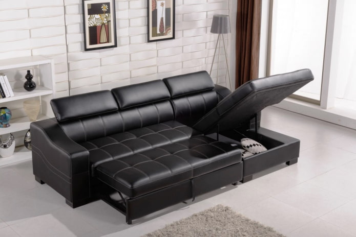 Klappsofa mit Lederpolsterung im Innenraum