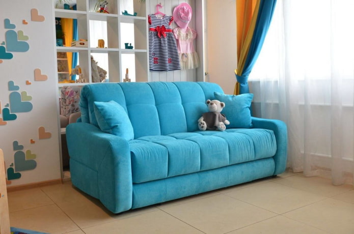 Klappsofa im Kinderzimmer