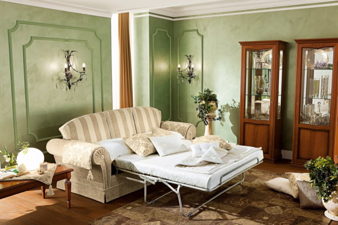 Klappsofa im klassischen Stil