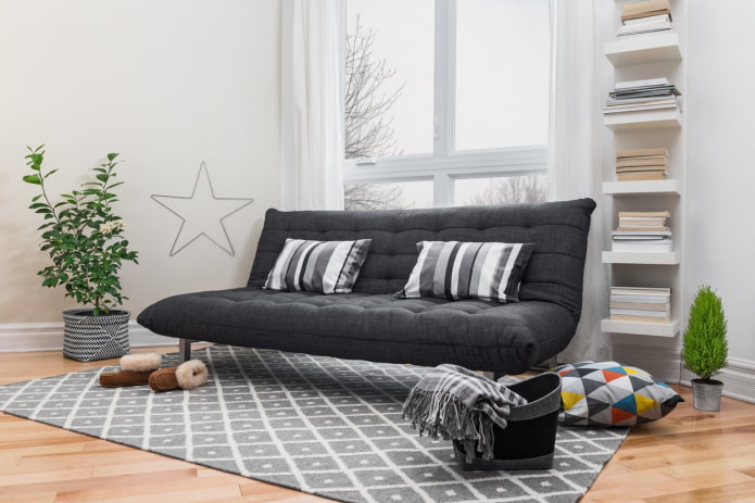 Klappsofa im skandinavischen Stil