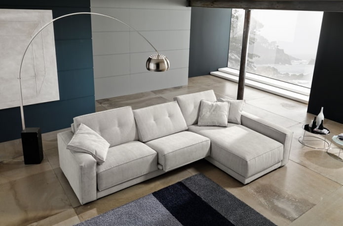 Klappsofa im minimalistischen Stil