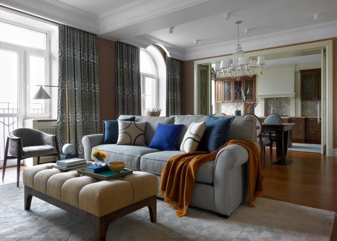 Sofa im neoklassizistischen Stil