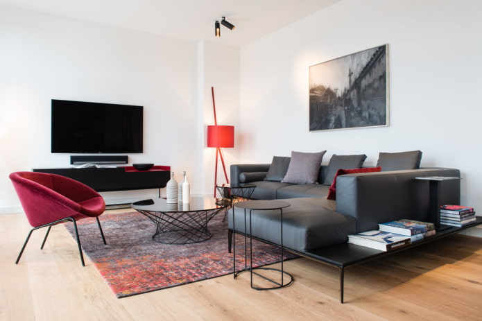 Dunkles Sofa