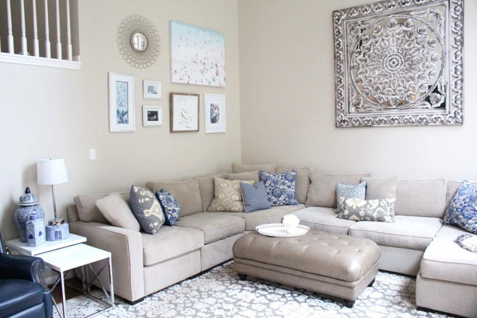 Blau-beiges Sofa