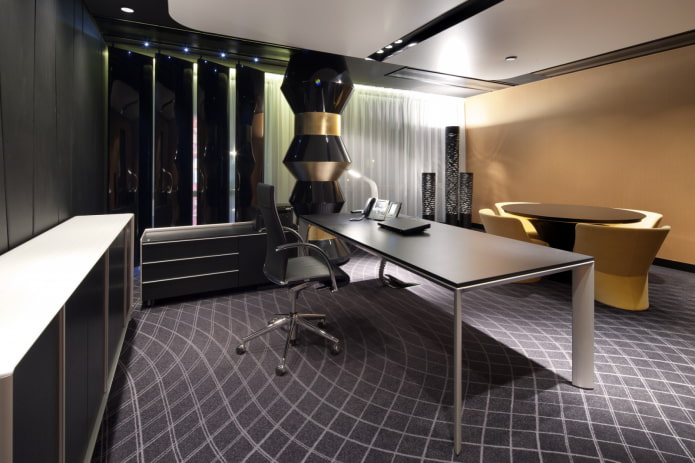 minimalistisches Arbeitszimmer