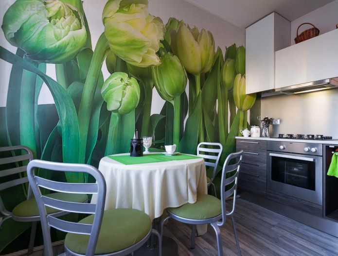 Grüne Fototapete mit Tulpen im Küchendesign