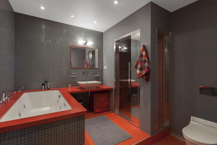Badezimmerdesign im Inneren einer 100 Quadratmeter großen Wohnung